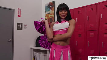 Fucking in the locker room Jay Tee &amp_ Lola Morena