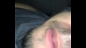 Casado tomando o leite de macho