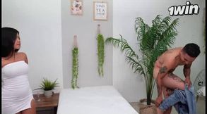 Scorching hardcore porn with Camila Henao, a blessed ending rubdown from a fresh client turns me on!