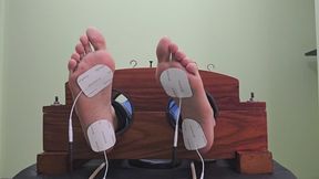 Electro punishment bell game with Alexa Green (feet camera - 4K)
