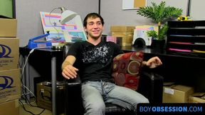BoyObsession.com - Amateur homo Kevin Grover shows off assets before intense wank off