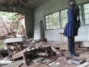 廃墟でパンティーを脱いで淫らな野外露出する女装高校生。