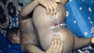 BBC estica e fode a bunda redonda da morena