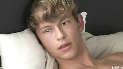 Young Blonde Modelo Andy McAllisters First Gay Porn Shoot