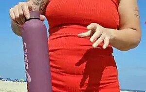 Ele pediu um boquete na praia