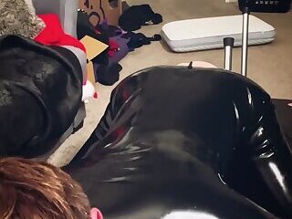 rubber boy fucked by automatic dildo