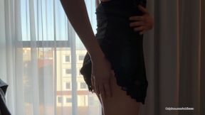 Linda Femboy moves her ass in front of the camera