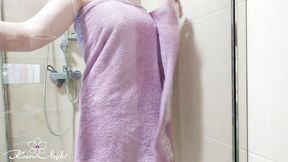 Busty teen masturbate pussy in the shower and orgasm