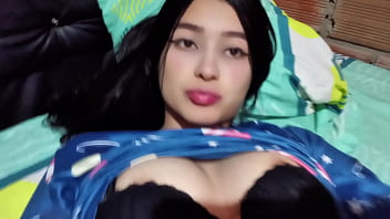 Marido y mujer tienen sexo caliente en la habitaci&oacute_n del hotel ( XVIDEOS RED)
