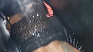 Camisinha estourou com a desconhecida da festa e ela ficou comedo de engravidar
