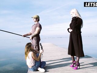 Lewd Curvy Lalin girl Surprises Fisherman & Girlfriend with Beach Sex - LATIN BABE mother I'd like to fuck