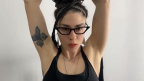 Shaving my Armpits & Drooling on my Nipples