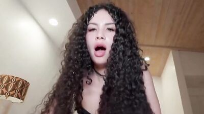 Little Latina ń BBC - Ari Alectra