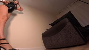 At My Feet: The Giantess Commands