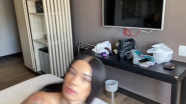 QUASE NÃO AGUENTEI A ROLA DO NEGÃO CARIOCA