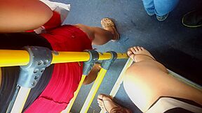 Bealtiful Brazilian Feet On Brt Feet (flagra Branquinha Delicia)