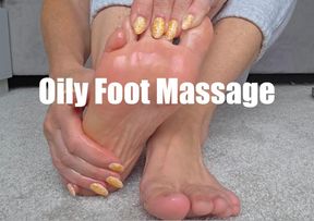 OILY FOOT MASSAGE FEMDOM POV