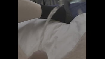 Abdl bjnuttz urinating uncontrollably after taking of diap and air hits my tiny cock