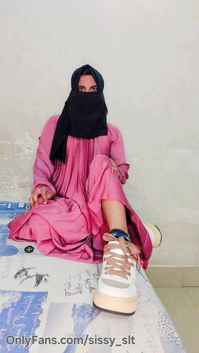 Hijabi Muslim Hijda Kinner Ladyboy