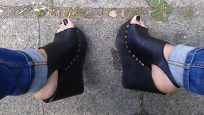 black platform wedges