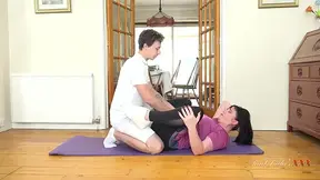 Busty MILF aunt gets a workout from her personal trainer