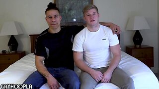 18 y/o anal virgin jock takes cock from mani!