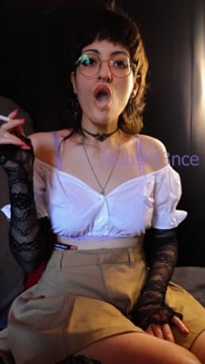 The ciggie after the Q&amp;A [4k] | Smoking Astrid