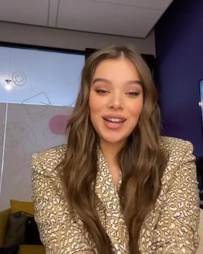 Hailee Steinfeld showcases her sexy curves in a sultry solo