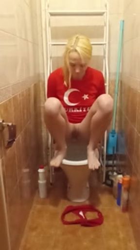 The petite teen decided to make a video for you of her squatting herself before going to bed.