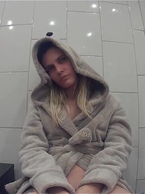 Hottest Pee Queens