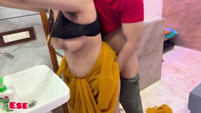 Koi nai Hai Gharpe aao Chudai Ka Param Annand Uthaaye....