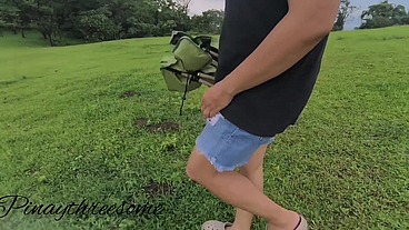 The girl I met in park she offered me to give a blowjob outdoor public Gadis yang saya temui di taman umum dia menawari saya untuk melakukan blowjob di luar ruangan