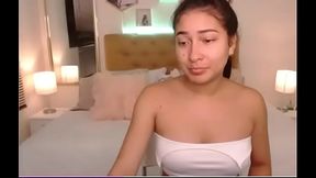 aisha ohara luciendo piel suave, sexy y seductora en internet