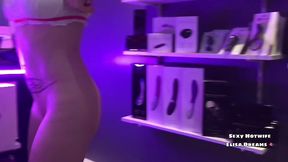 exhibant mon corps de femme mariee nue au cap d agde voici une video d ...