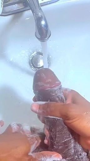 How to Properly Wash Your Dick
