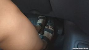 Classic Car Pedal Play – Susy Driving a 1993 Renault Clio ENGLISH