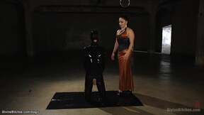 Latex femdom peggingrubber man slave