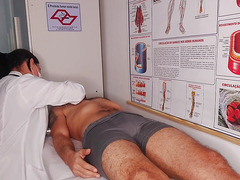 Ere o na frente da enfermeira