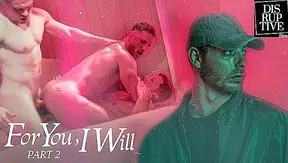 Bathhouse Encounter: Carter Woods Catches Crush in Wild Double Penetration Action —