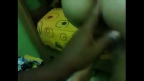 Recibiendo por el culito