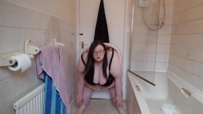 SSBBW Stretch exercise in bra & thong