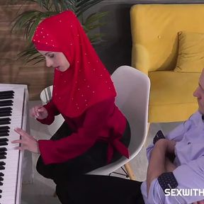 She fucks better than she plays the piano