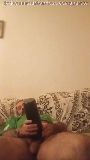 Jonas Masturbating with Bribrador
