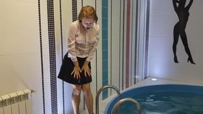 Felling in the pool and Undress Completely!