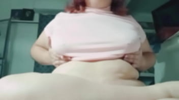 Gordita blanquita te muestra su cuerpo suave y redondo