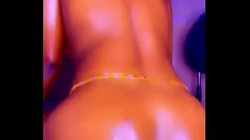 Ivoirienne (couple immature baise r&eacute_sidentiel )