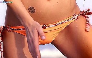 Exotic beauty mya diamond gets her orgasms at the beach