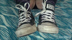 Worship My Worn Out Converse, foot perv!