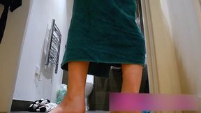 changing my sanitary towel