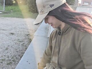 Porn actress has sex with stranger in PUBLIC!